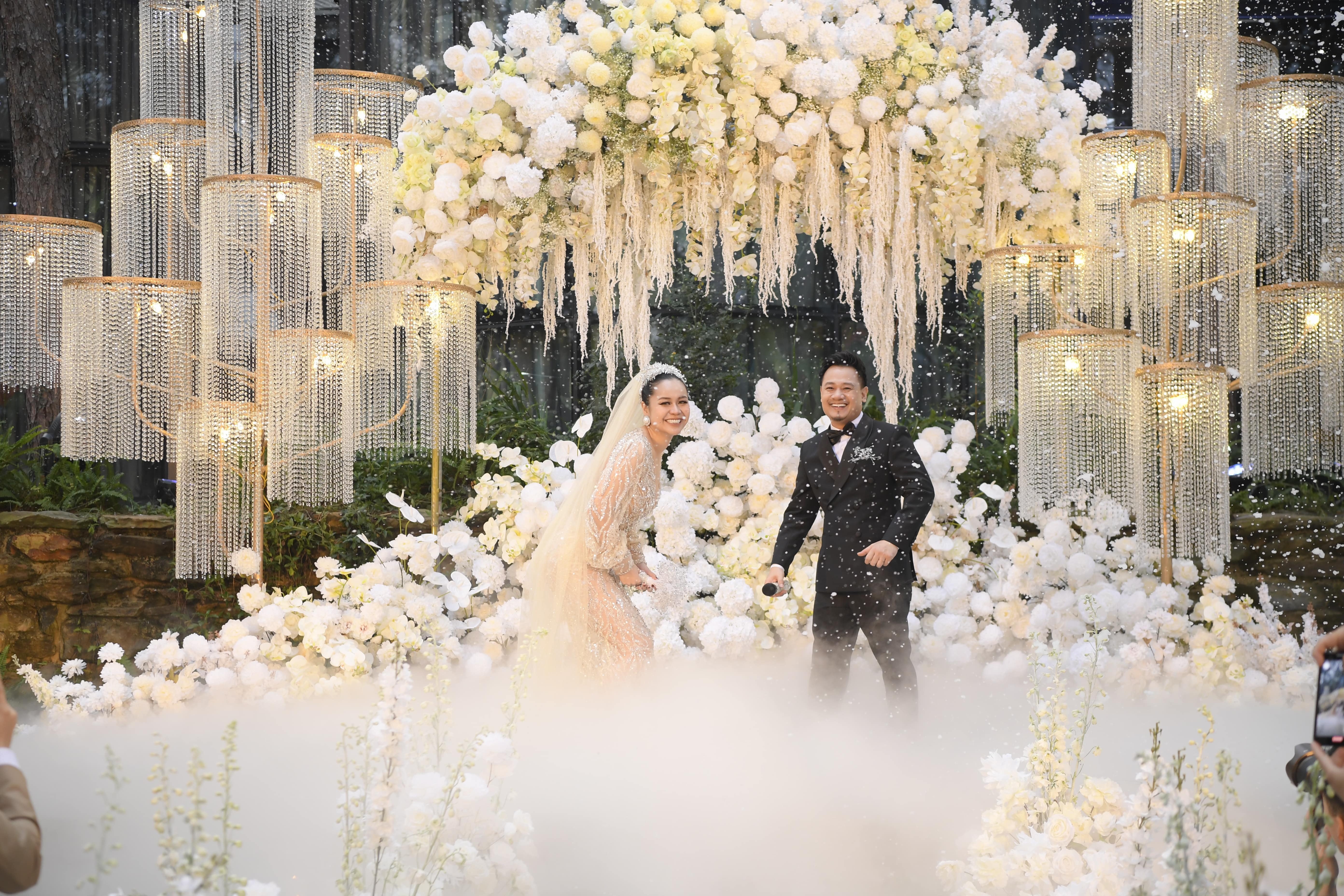 Vũ Hạnh Nguyên cưới ảnh 6 Vu Hanh Nguyen cuoi anh 6