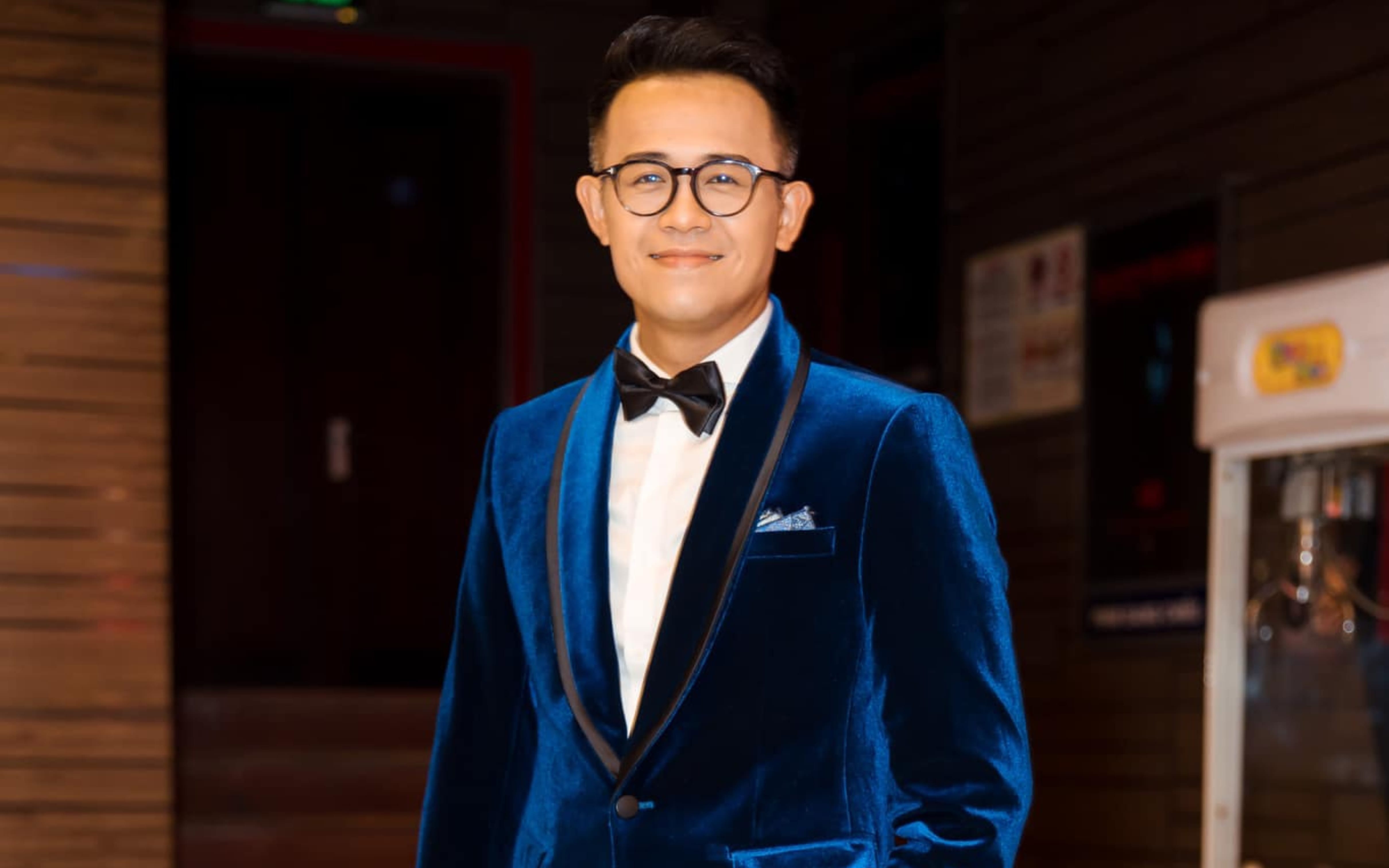 MC Duc Bao, Duong Cam Lynh va chuyen do loi cho e-kip khi on ao hinh anh