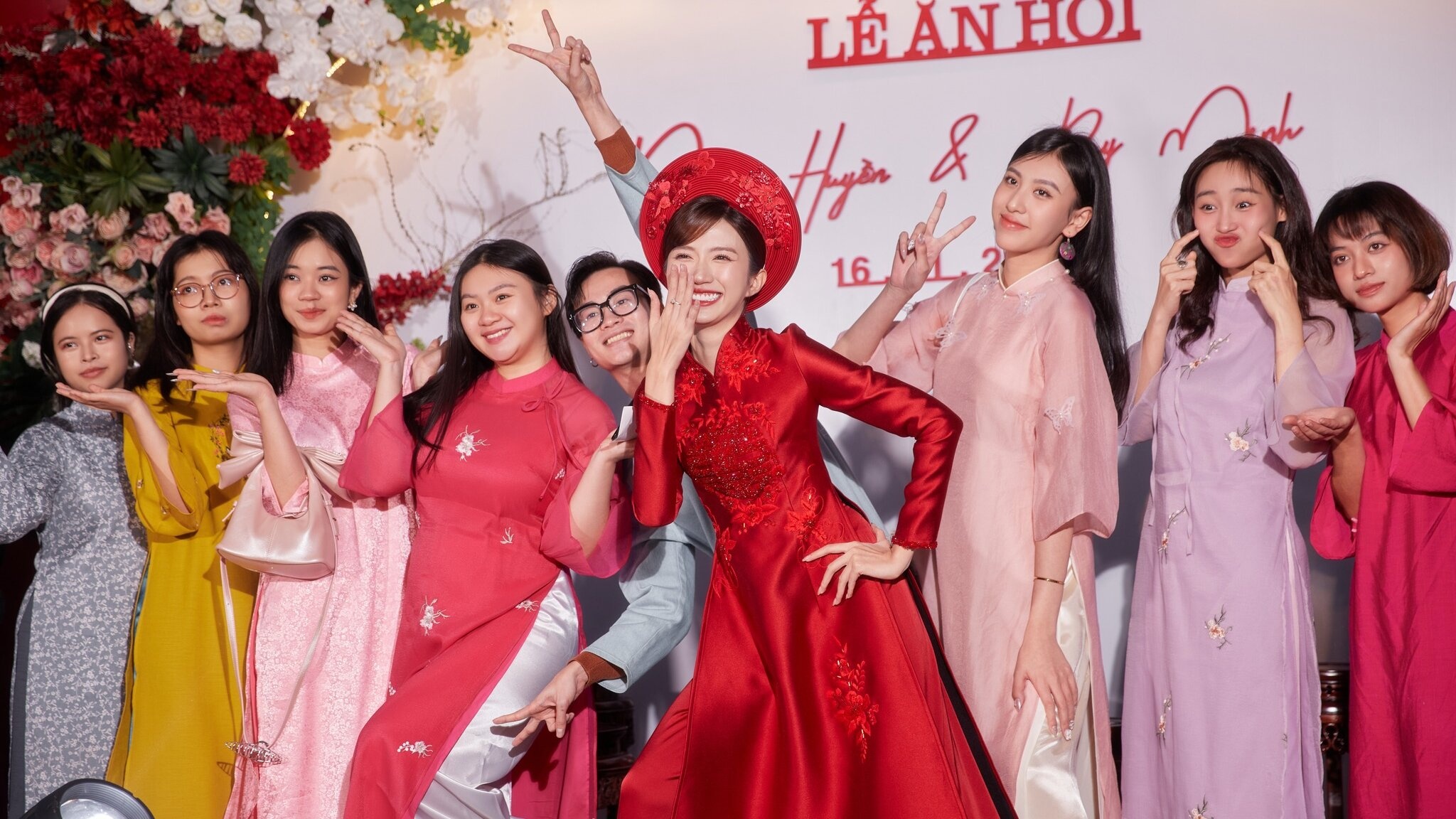 Ngoc Huyen an hoi anh 13