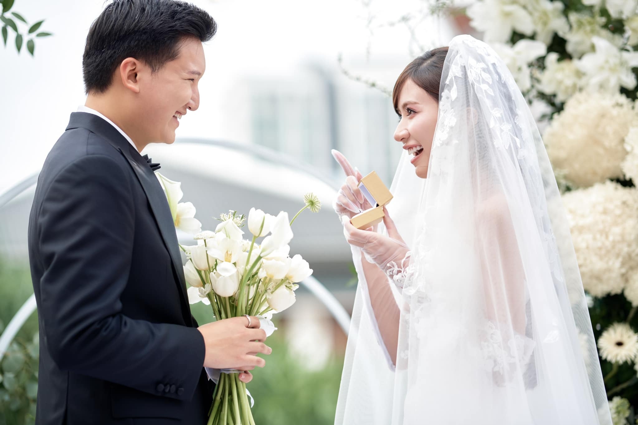 Ngọc Huyền cưới ảnh 1 Ngoc Huyen cuoi anh 1