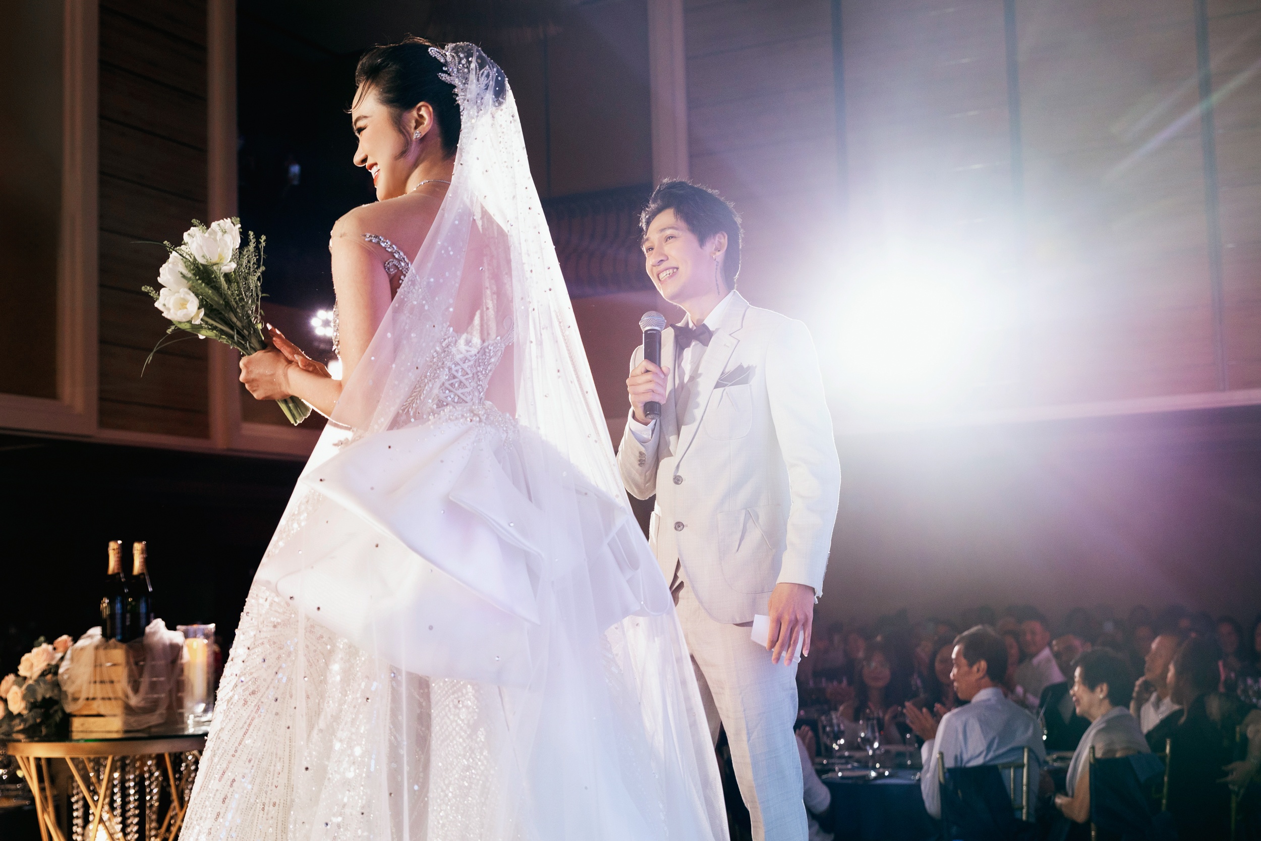 Tronie ngo cuoi anh 7