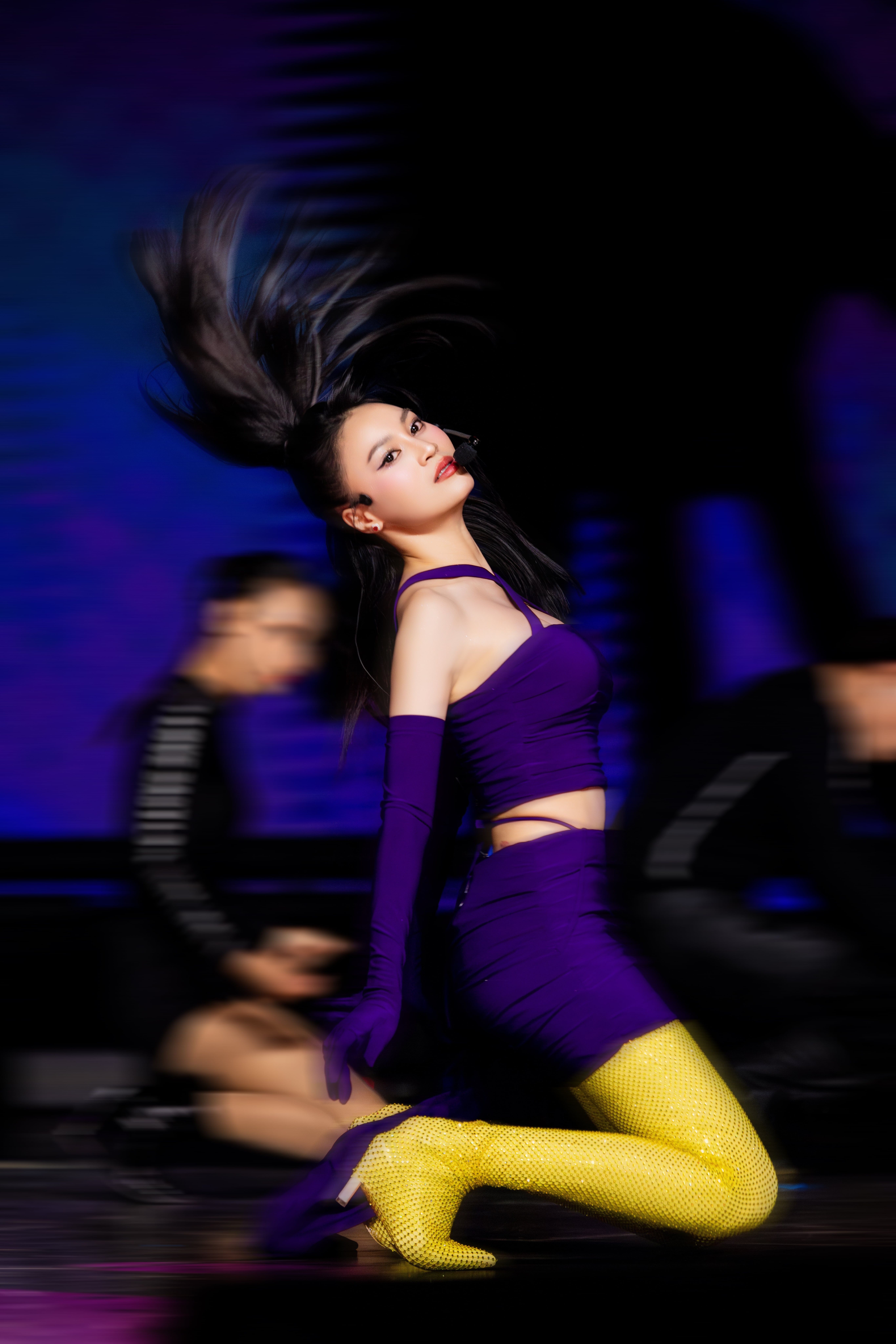 Chi dep dap gio anh 1