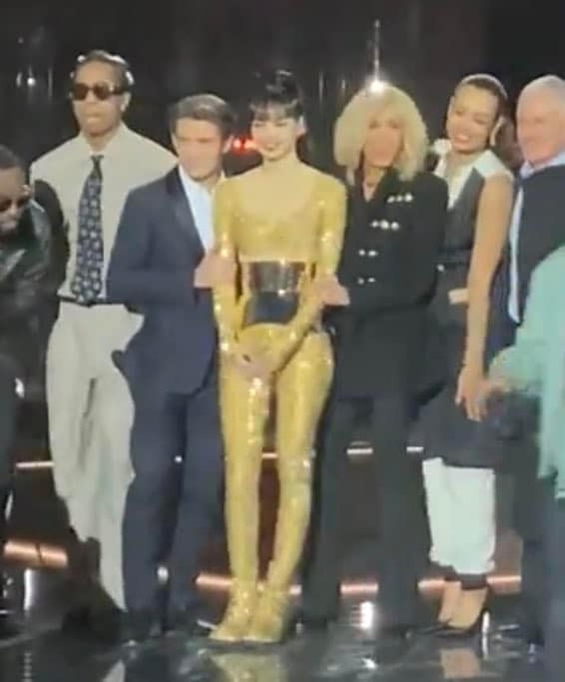 Lisa hẹn hò ảnh 2 Lisa hen ho anh 2