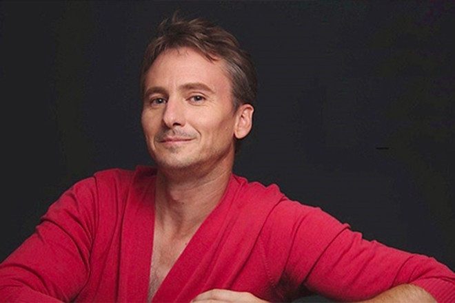 Dien vien TVB Ha Quoc Vinh qua doi hinh anh