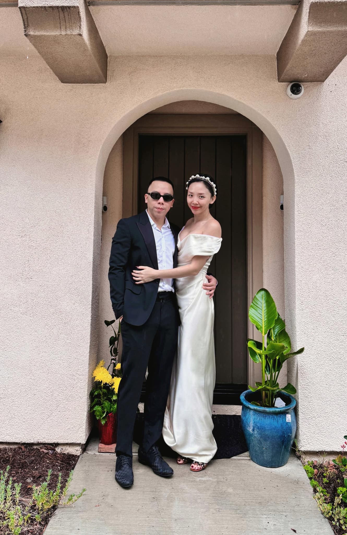 Tóc Tiên cưới ảnh 2 Toc Tien cuoi anh 2