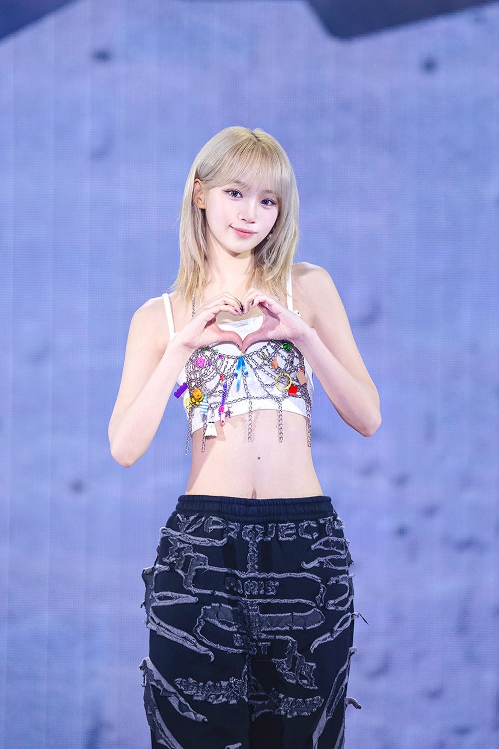 Sakura vong eo anh 1