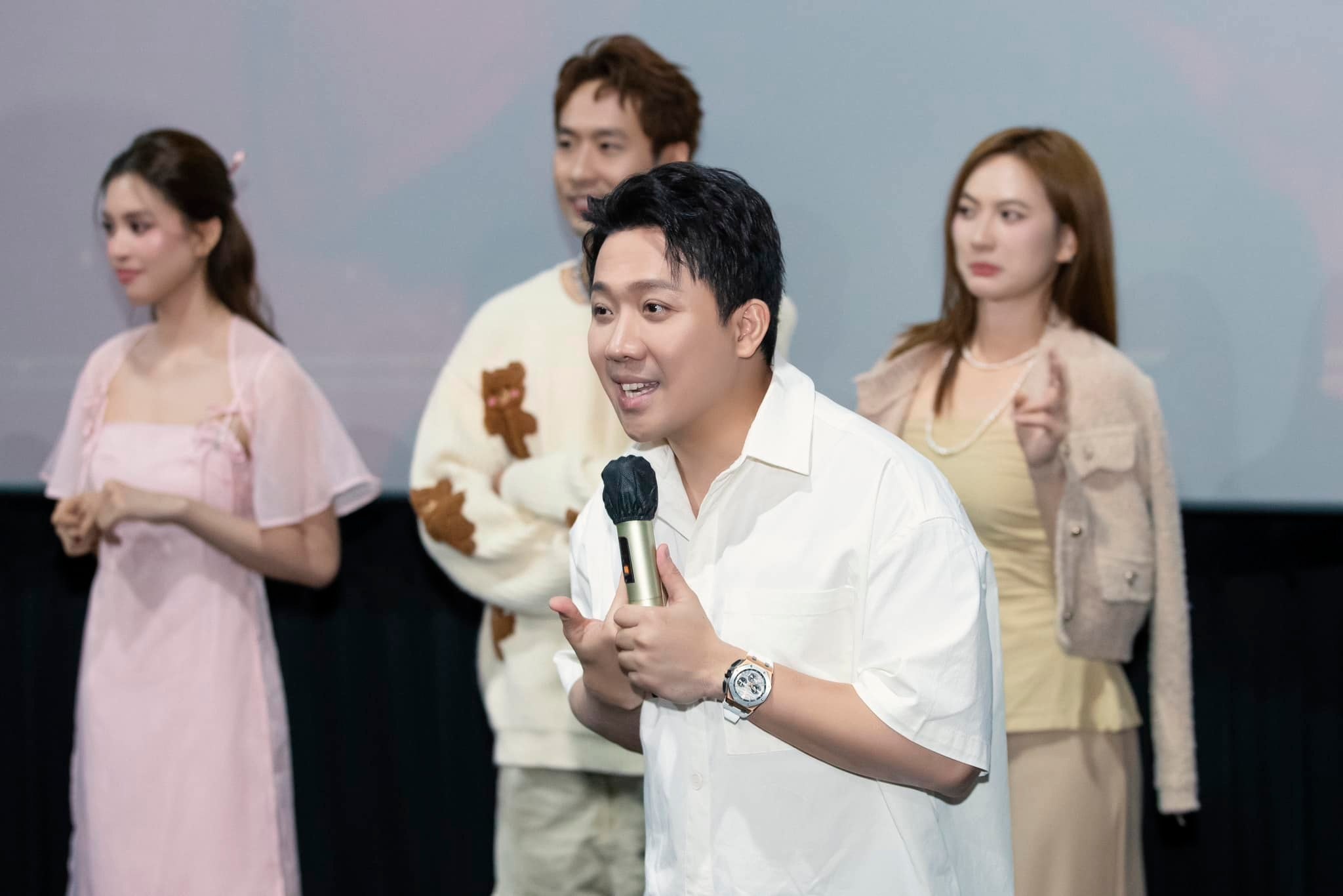 Tran Thanh gay tranh luan khi noi ve ten nam chinh phim 'Mai' hinh anh