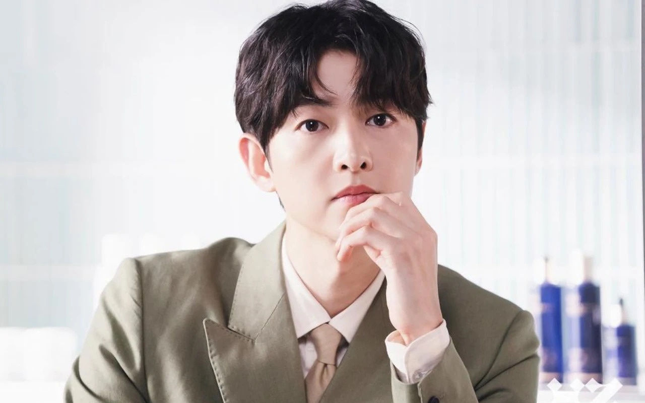 Phim moi cua Song Joong Ki bi che hinh anh