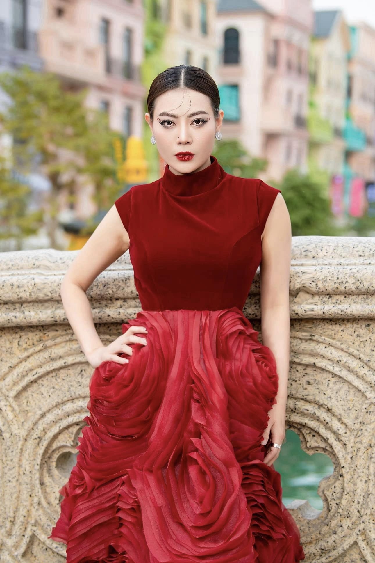 Thanh Huong ly hon anh 11