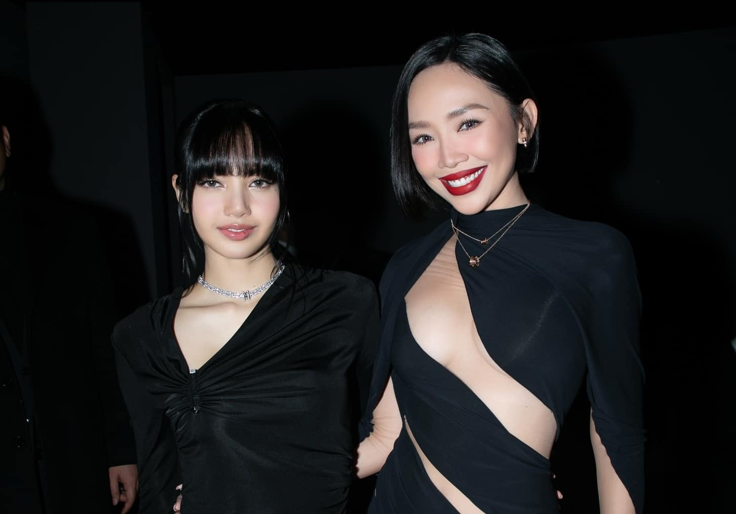 Lisa va Toc Tien do sac hinh anh