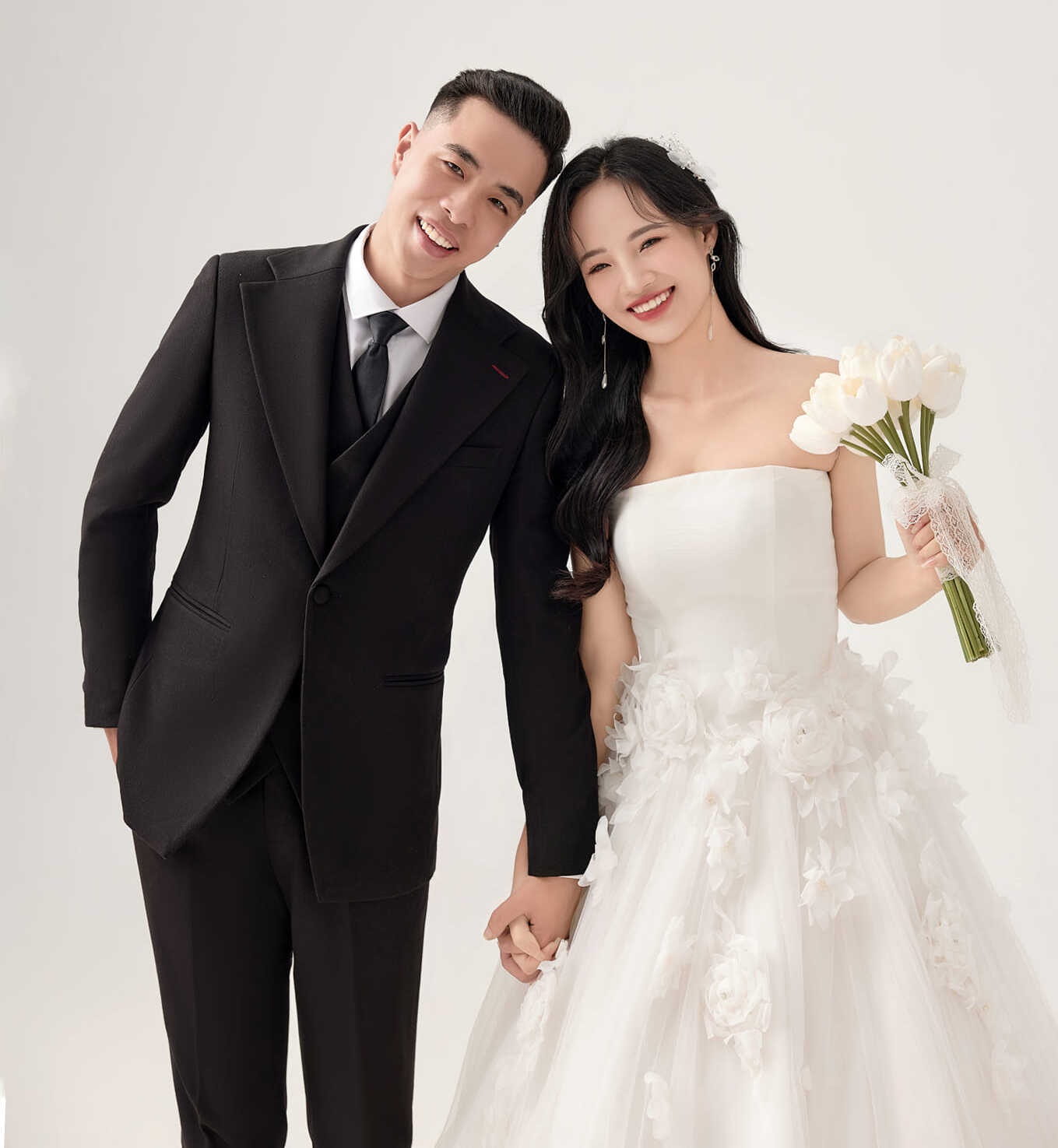 Hoang Anh cuoi anh 1