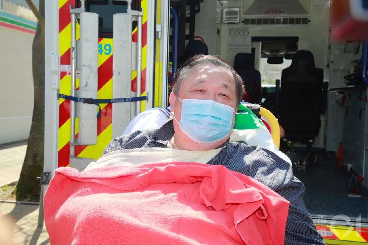 'Chu Ba Thong' Tan Hoang nhap vien, khong ai cham soc hinh anh