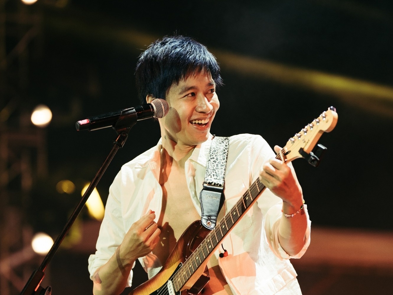 Vi sao Ngot khien khan gia buc xuc? hinh anh