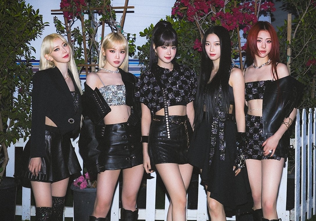 Nhom nhac khien dan Han xau ho vi hat live tham hoa o Coachella hinh anh