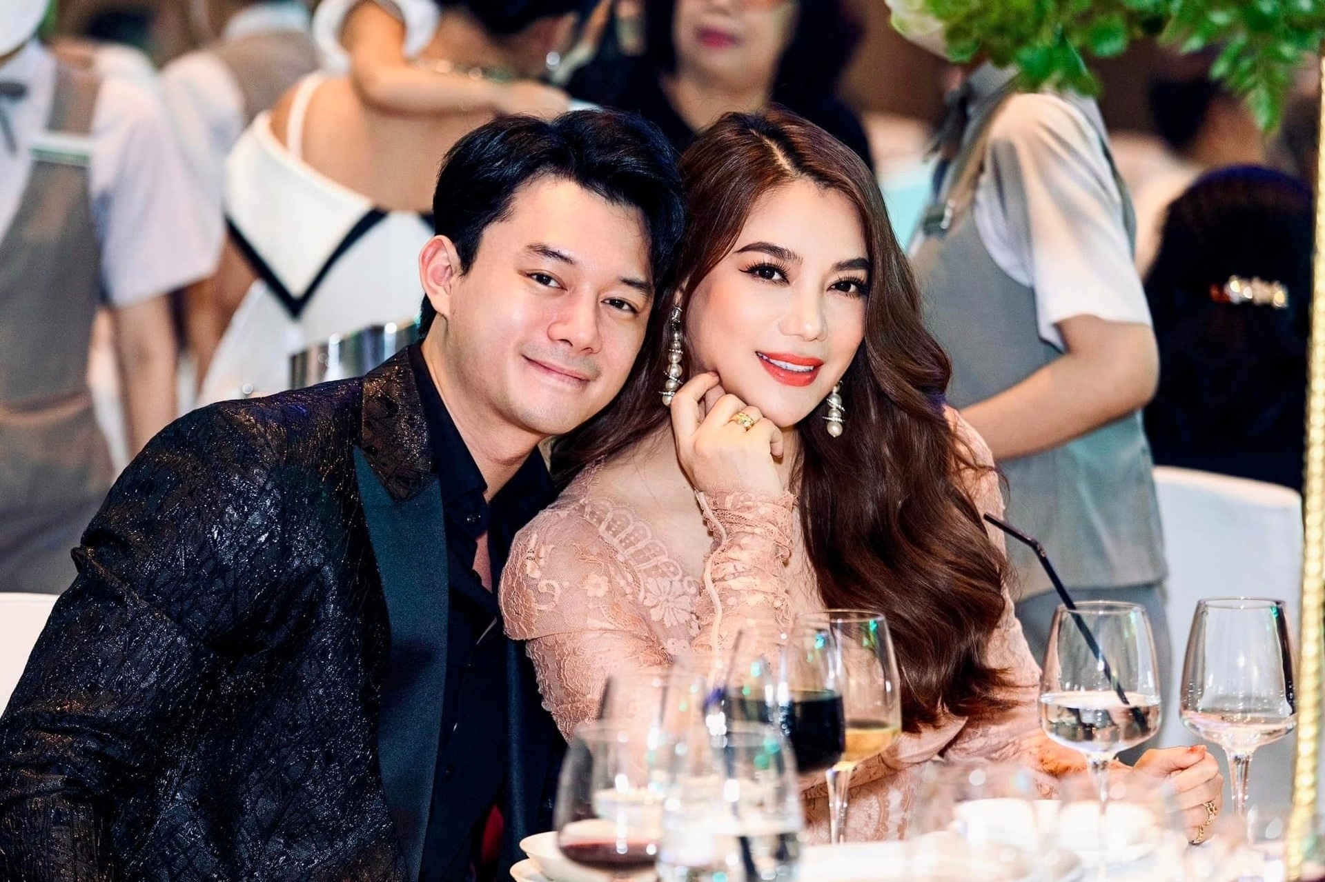 Truong Ngoc Anh len tieng tin don do vo vi nguoi thu ba hinh anh