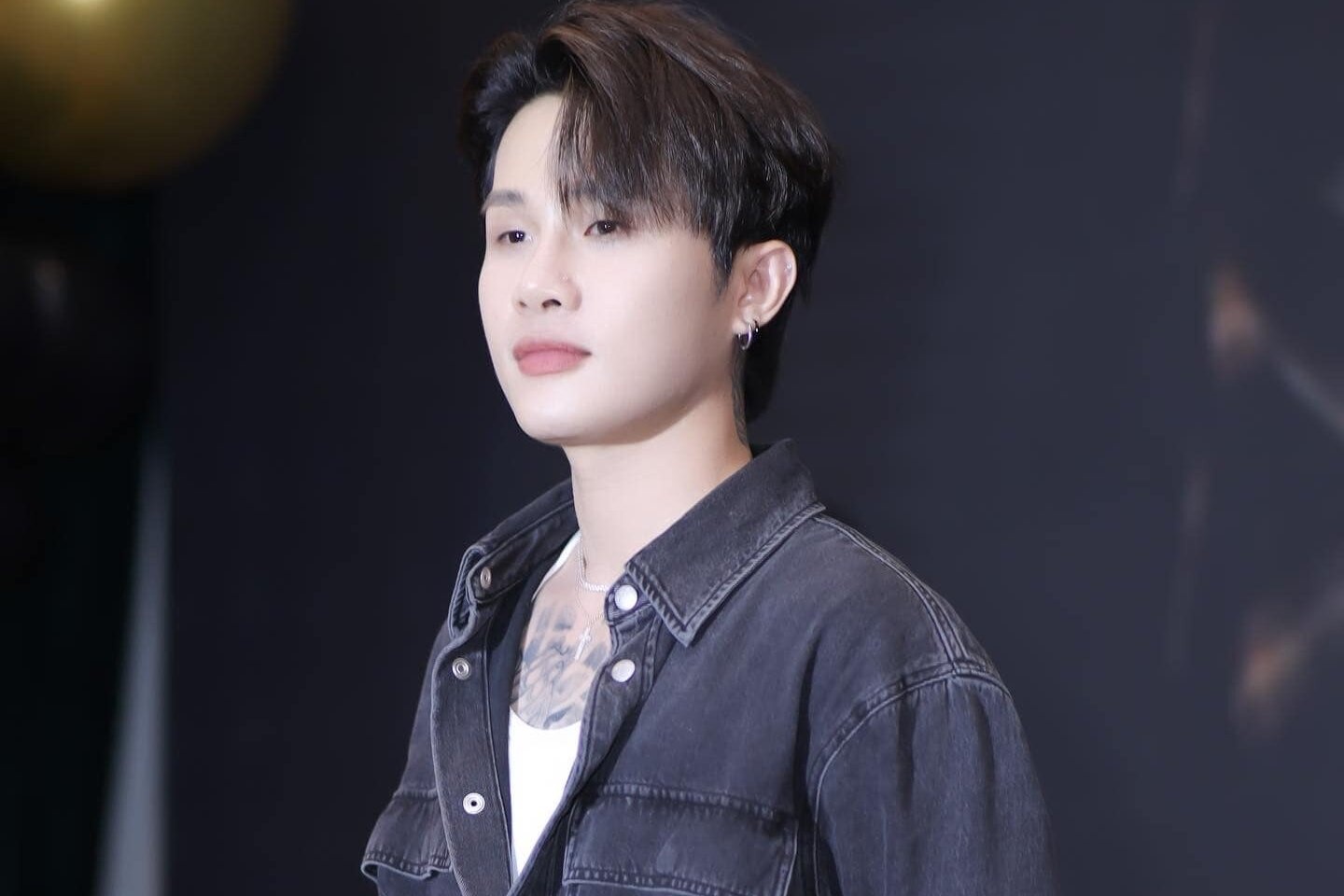 Jack vuong tranh luan hinh anh