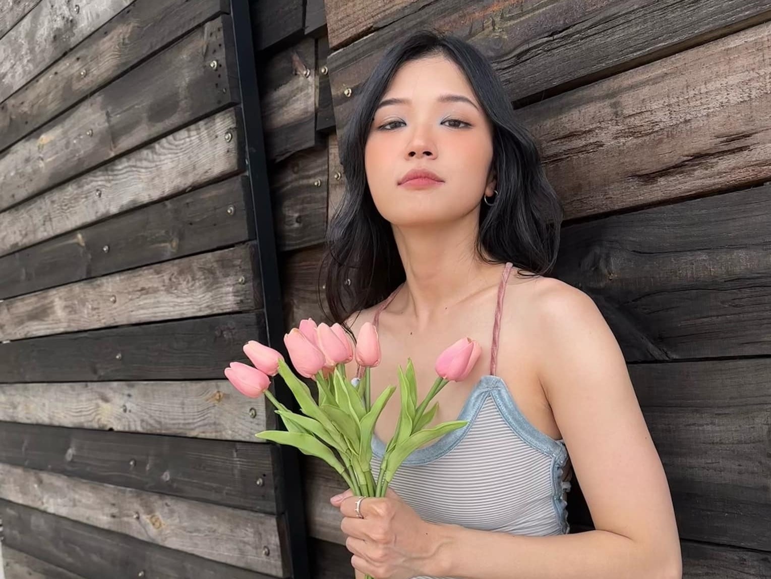 Dang sau man du day mao hiem cua Suni Ha Linh tren san khau Trung Quoc hinh anh