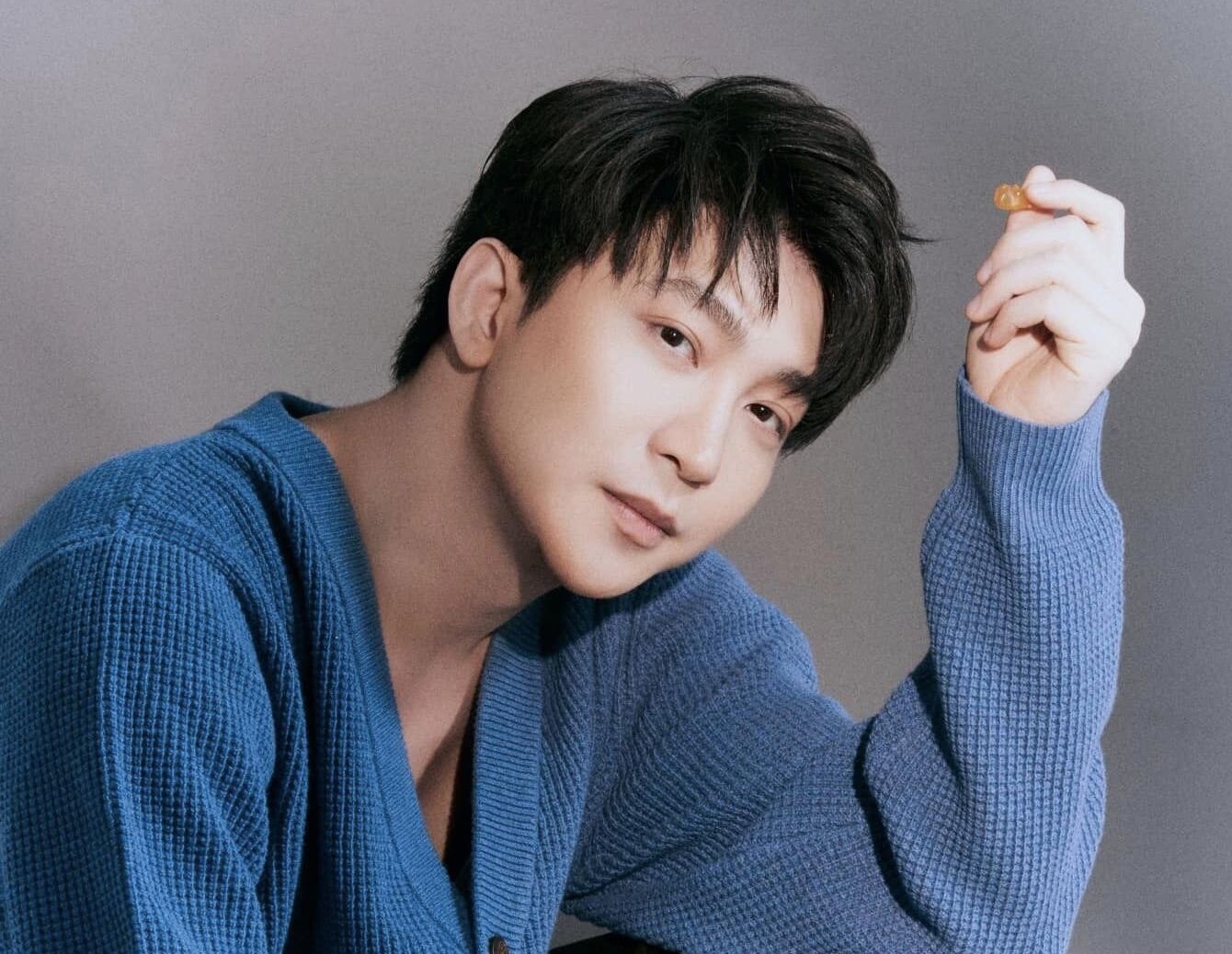 B Tran phan hoi viec cai nhau voi bao ve hinh anh