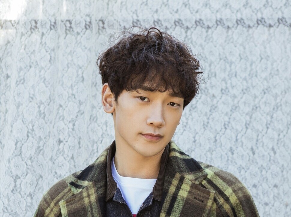 Bi Rain het thoi? hinh anh