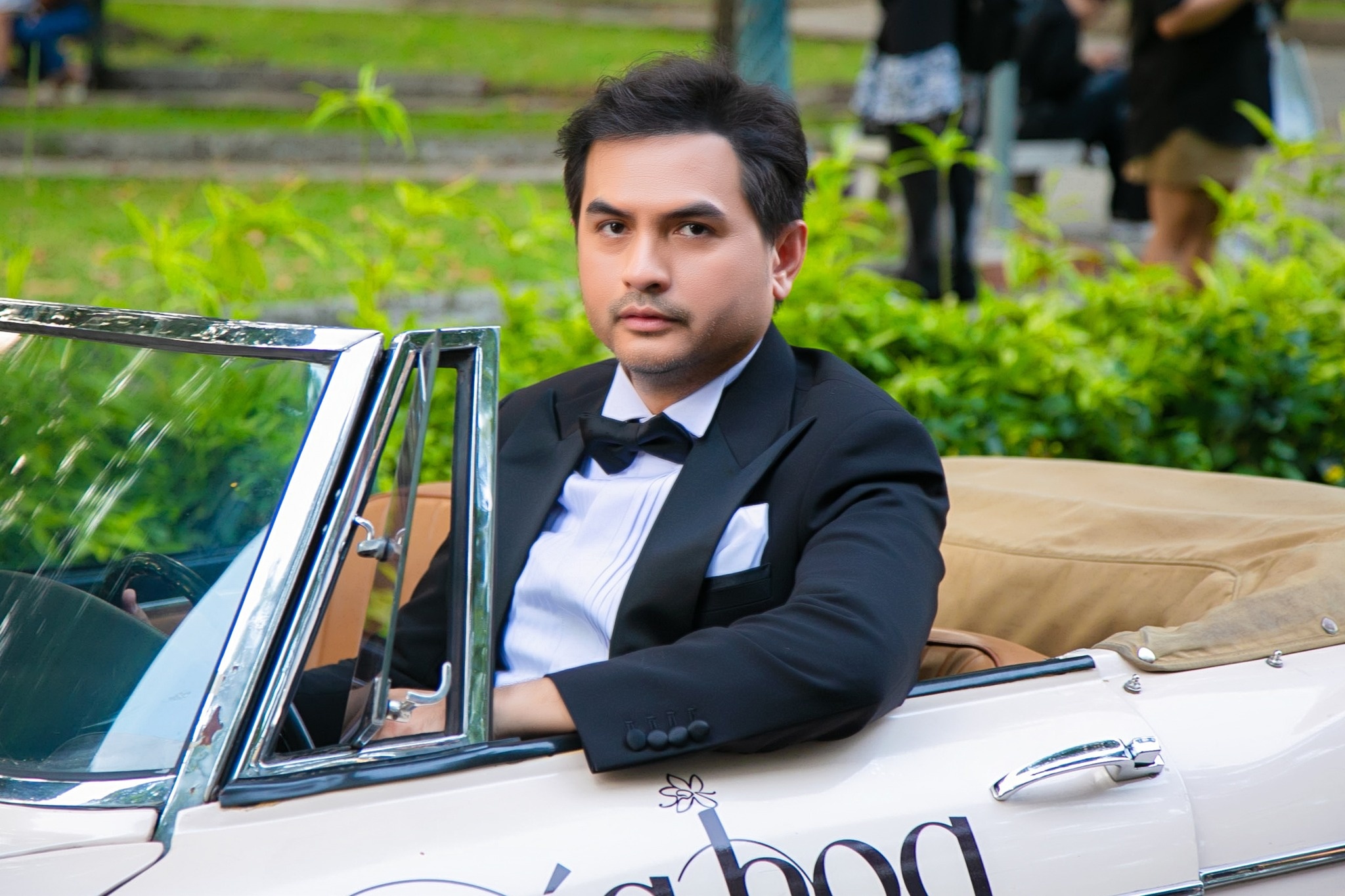 Dien vien Duc Tien qua doi hinh anh