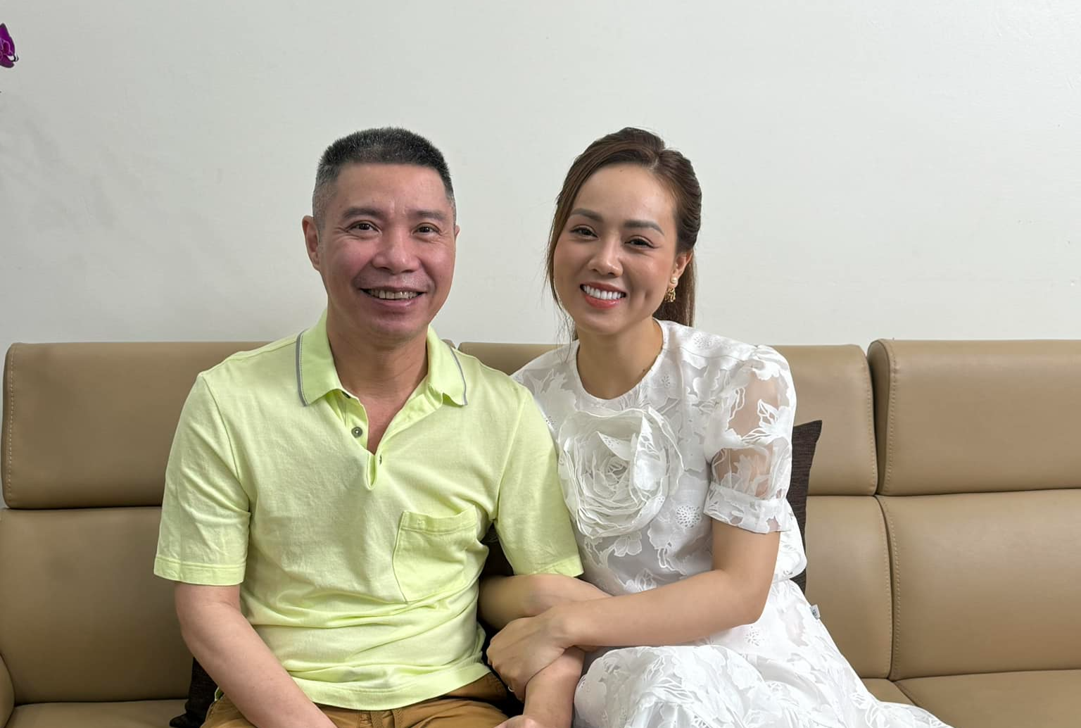 Vo NSND Cong Ly len tieng ve hinh anh gay tranh luan hinh anh