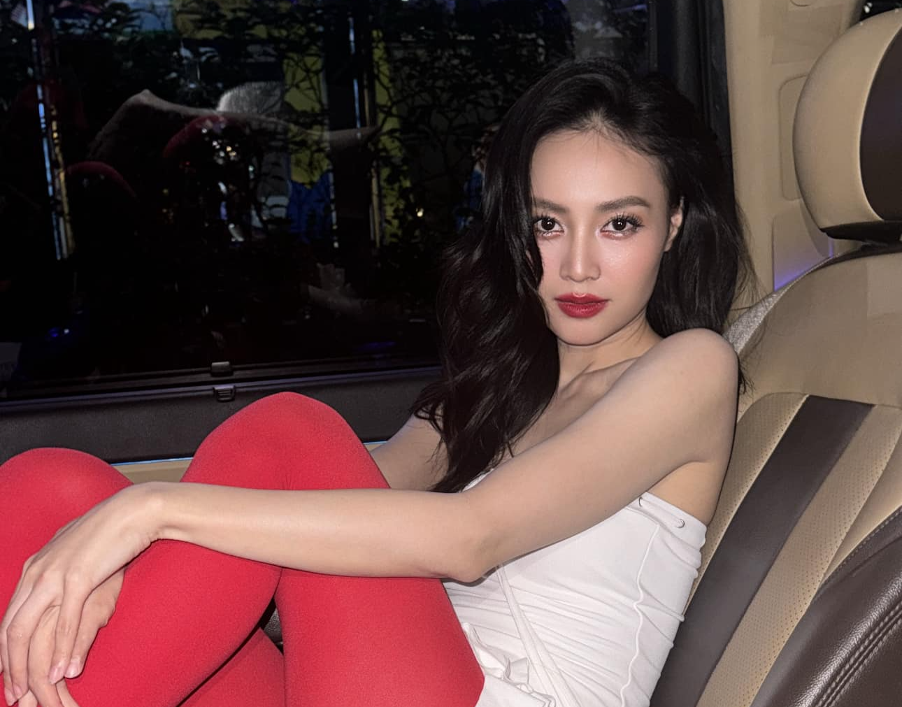 Ninh Duong Lan Ngoc ve nuoc sau gan mot thang o Australia hinh anh