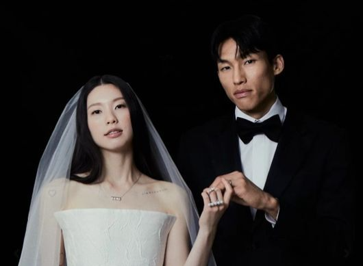 Anh cuoi cua nguoi mau Han va thu mon Kim Seung Gyu hinh anh