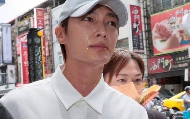 Viem A Luan linh an tu hinh anh