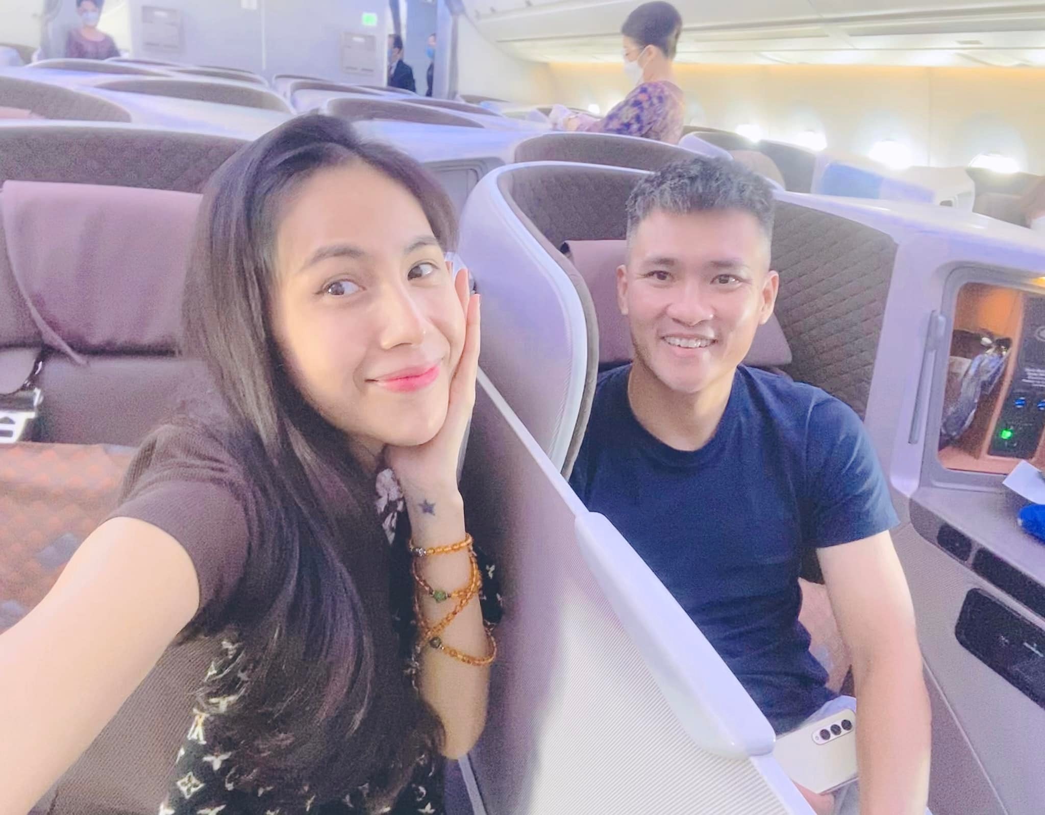 Cong Vinh va Thuy Tien giua tin don 'da ly hon' hinh anh