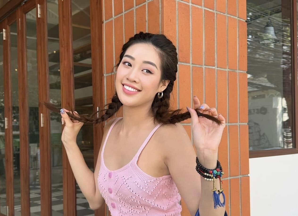 Hoa hau Khanh Van duoc cau hon hinh anh