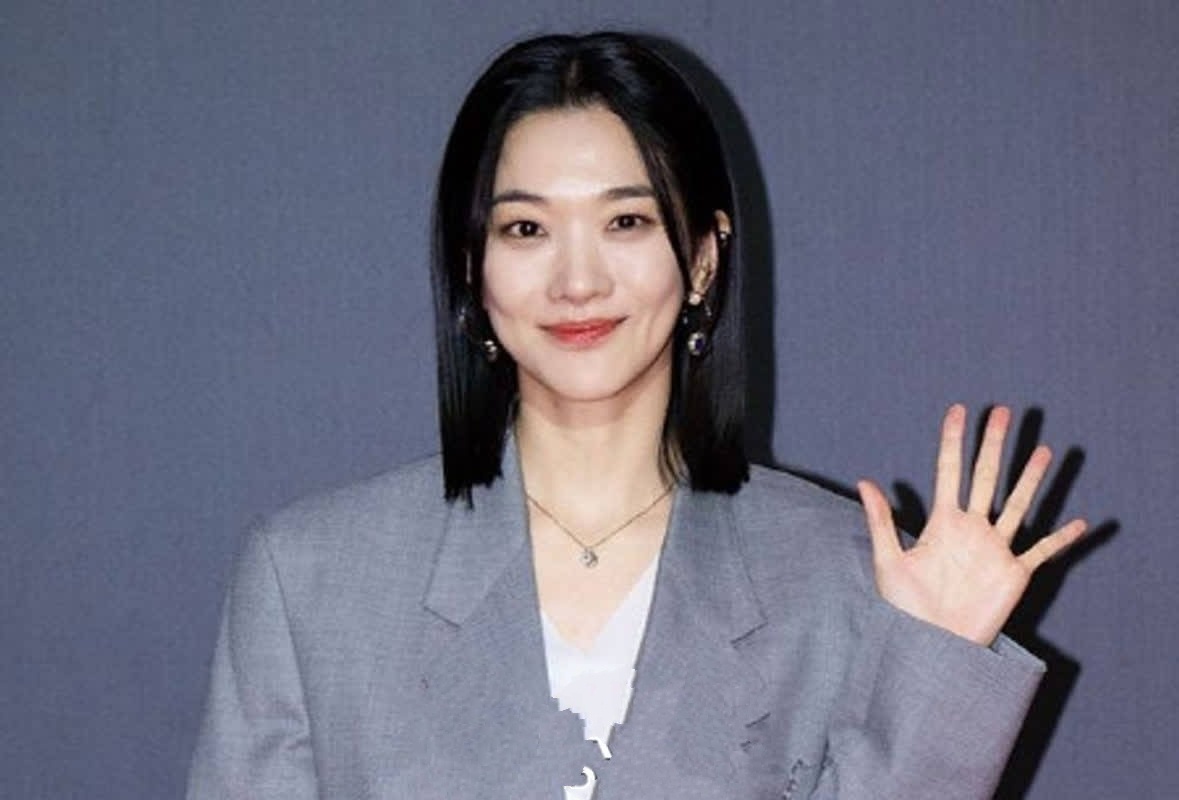 Dien vien 'Quat mo trung ma' dieu tri ung thu hinh anh