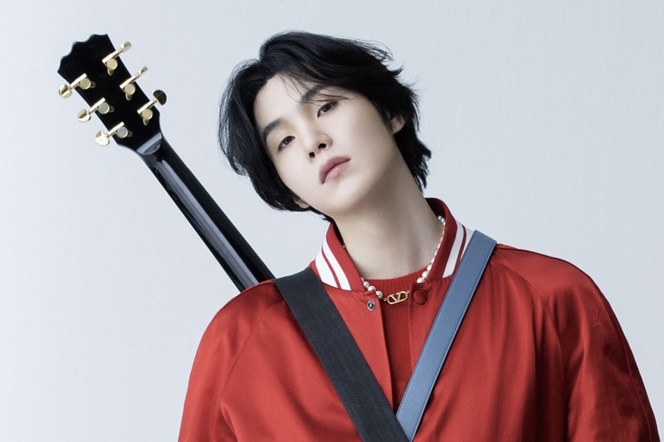 Thanh vien BTS tiep tuc bi chi trich hinh anh