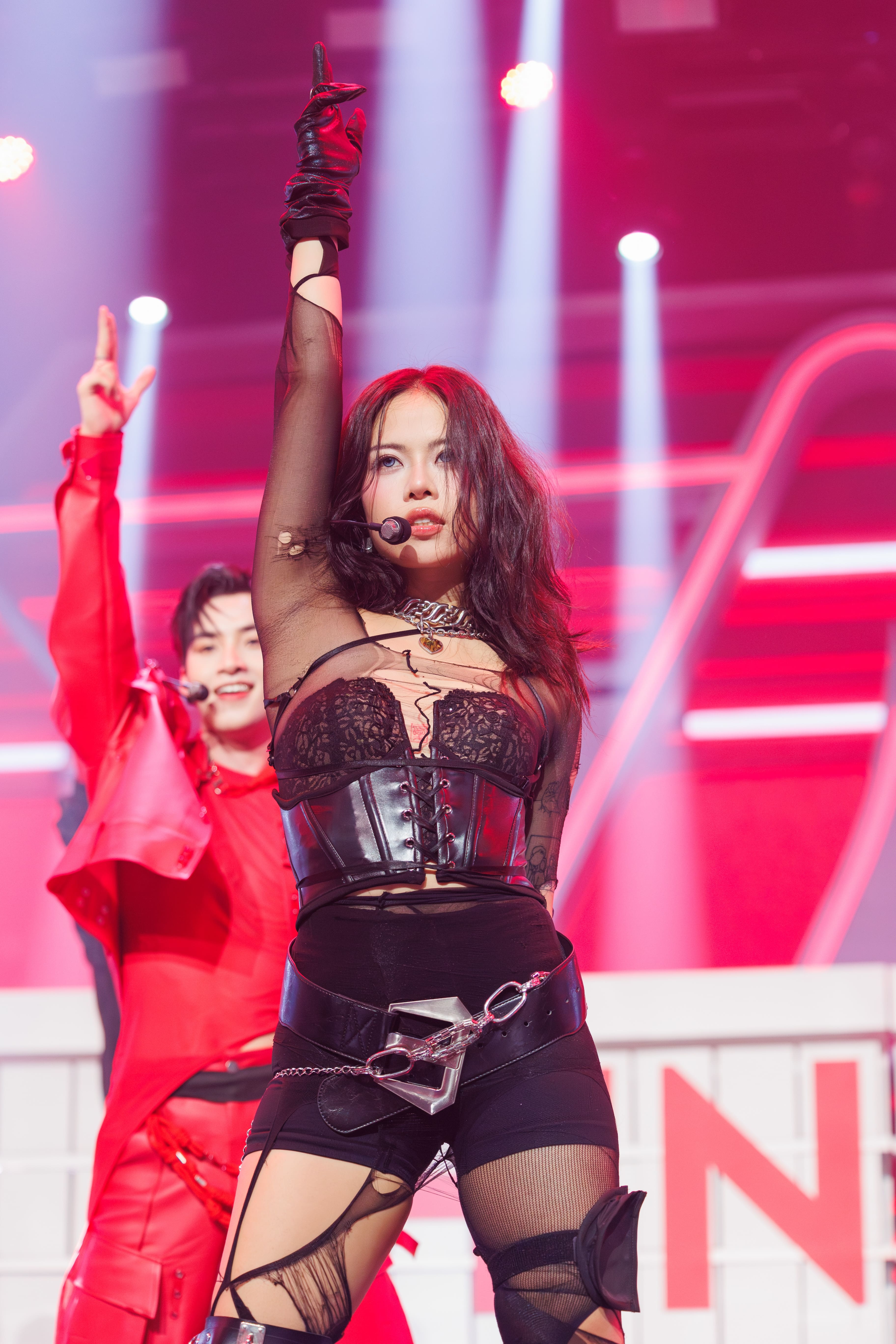 Anh trai "say hi" anh 1