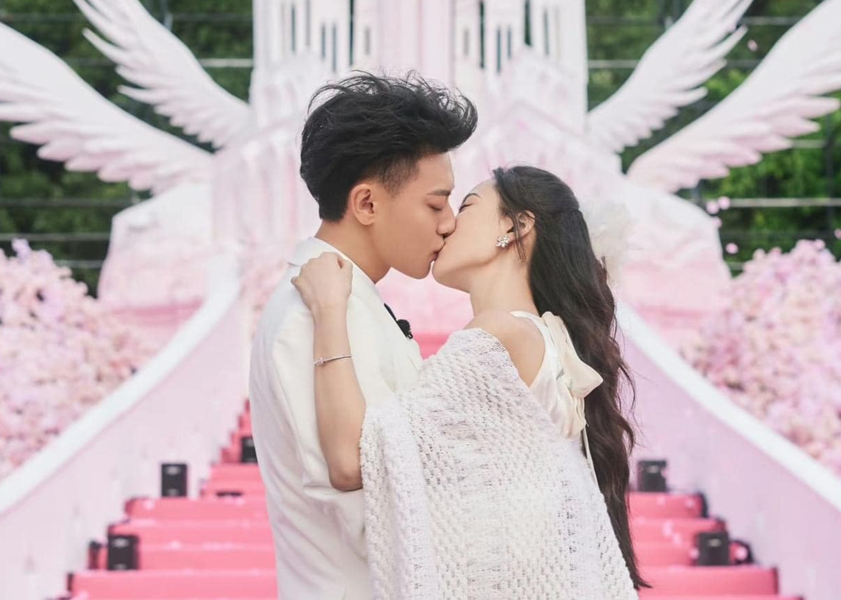 Dien vien sieu giau Hoang Tu Thao cau hon ban gai hinh anh