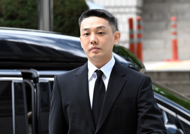 'Anh de' Yoo Ah In ngoi tu hinh anh