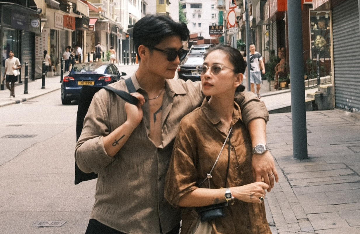 Sao Viet du lich nuoc ngoai dip le hinh anh