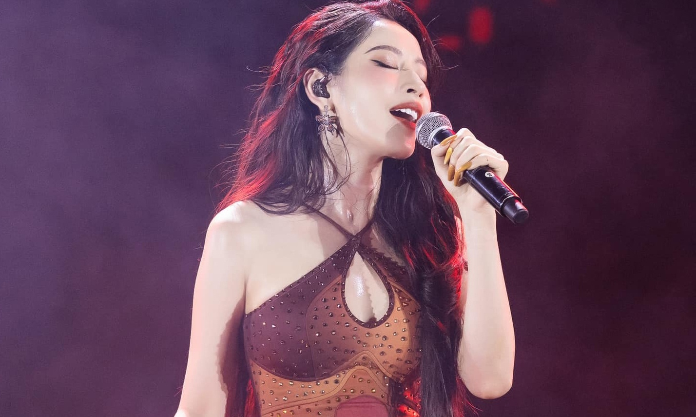 Loat chuong trinh bi huy vi sieu bao Yagi hinh anh