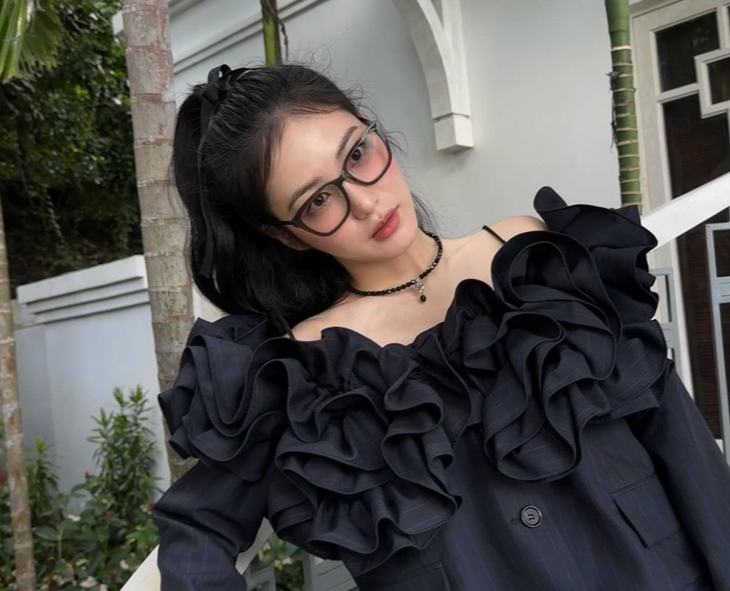 Ac nu 'The Glory' khoe loat anh tai Phu Quoc hinh anh