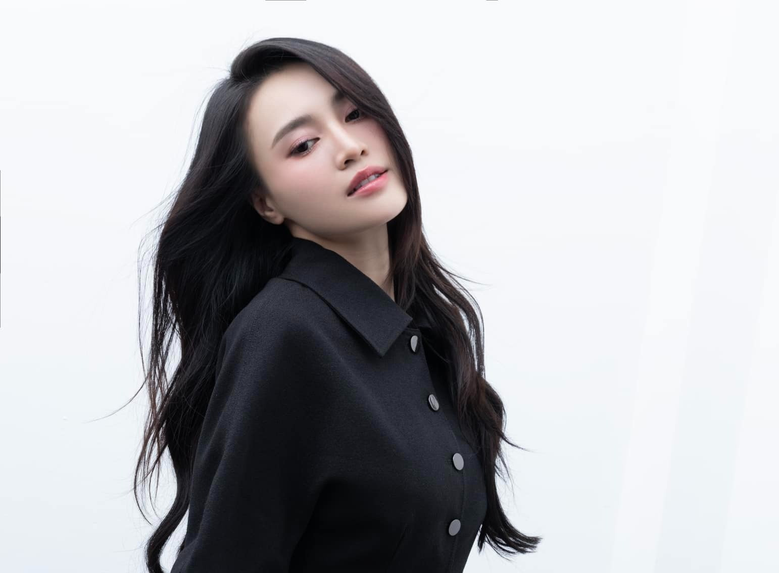 Nghe si Viet ung ho dong bao vung bao lu hinh anh