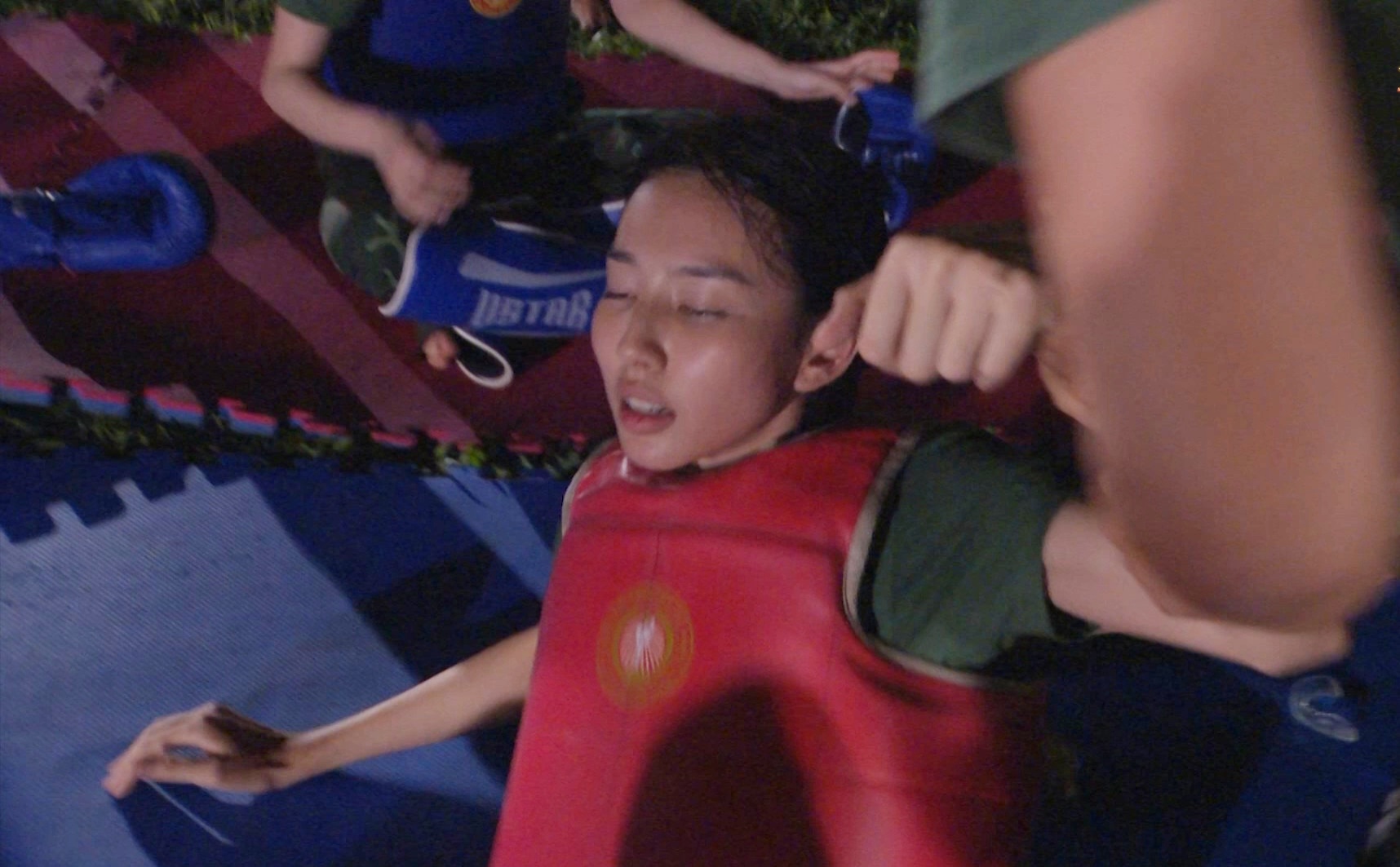 Thuy Tien ngat xiu hinh anh