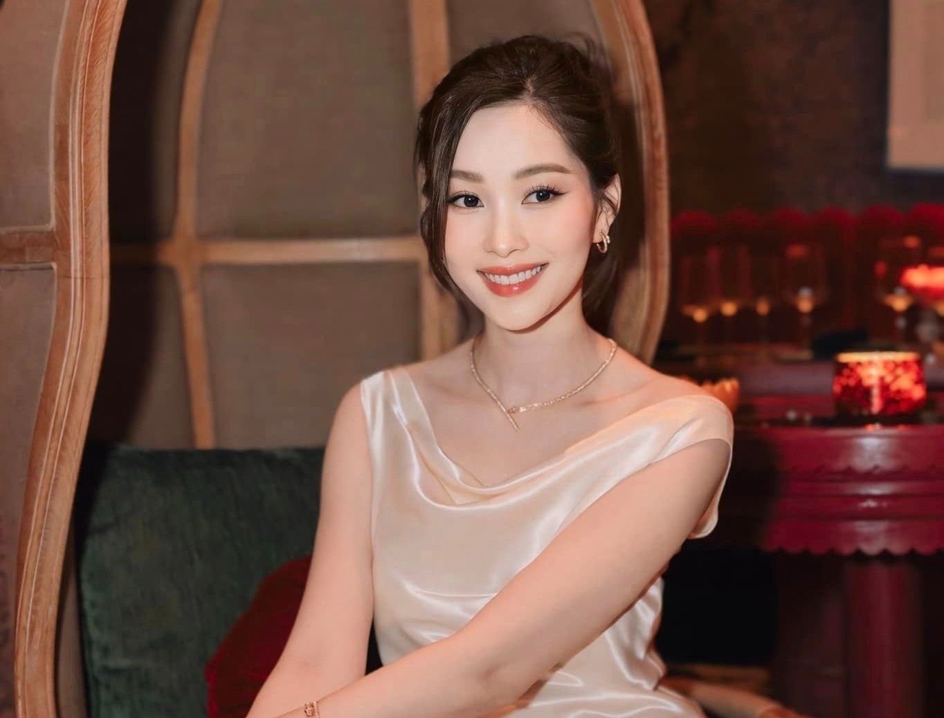 Hoa hau Dang Thu Thao sinh con thu 3 hinh anh