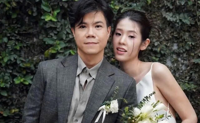 Vo chong Dinh Manh Ninh don con dau long hinh anh