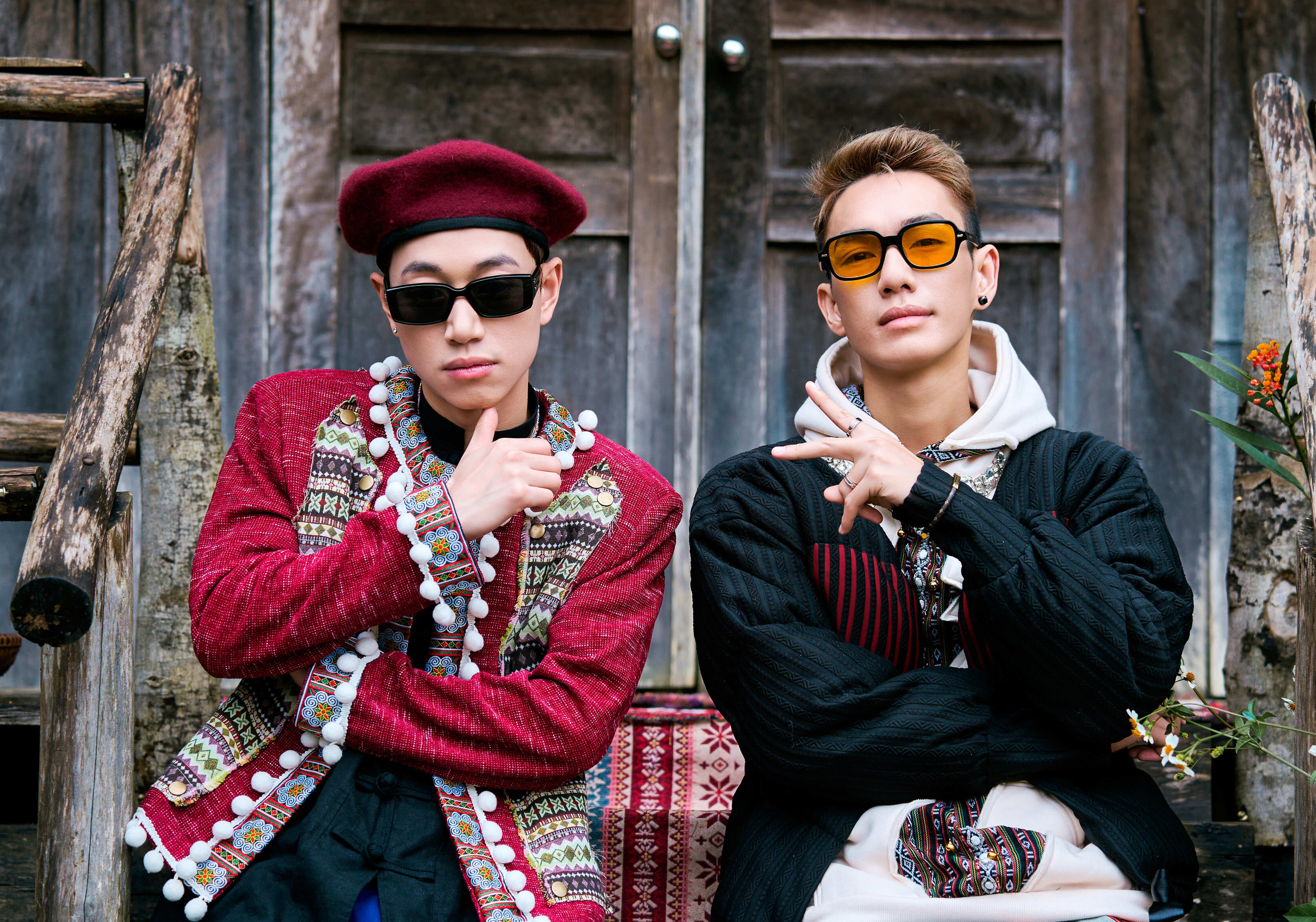 Double2T sau con sot 'A loi' hinh anh