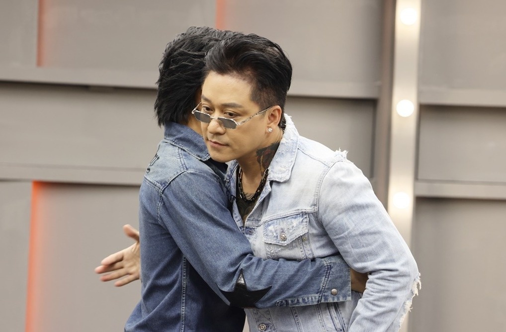 Tuan Hung noi gi sau chung ket Anh trai vuot ngan chong gai hinh anh