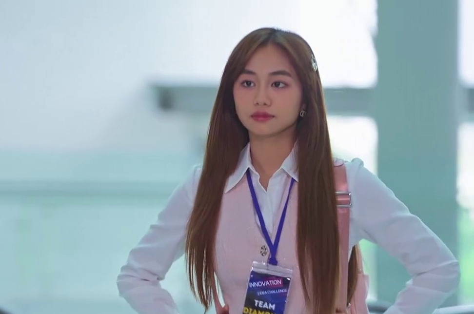 Phim noi song 'Di giua troi ruc ro' bi che hinh anh