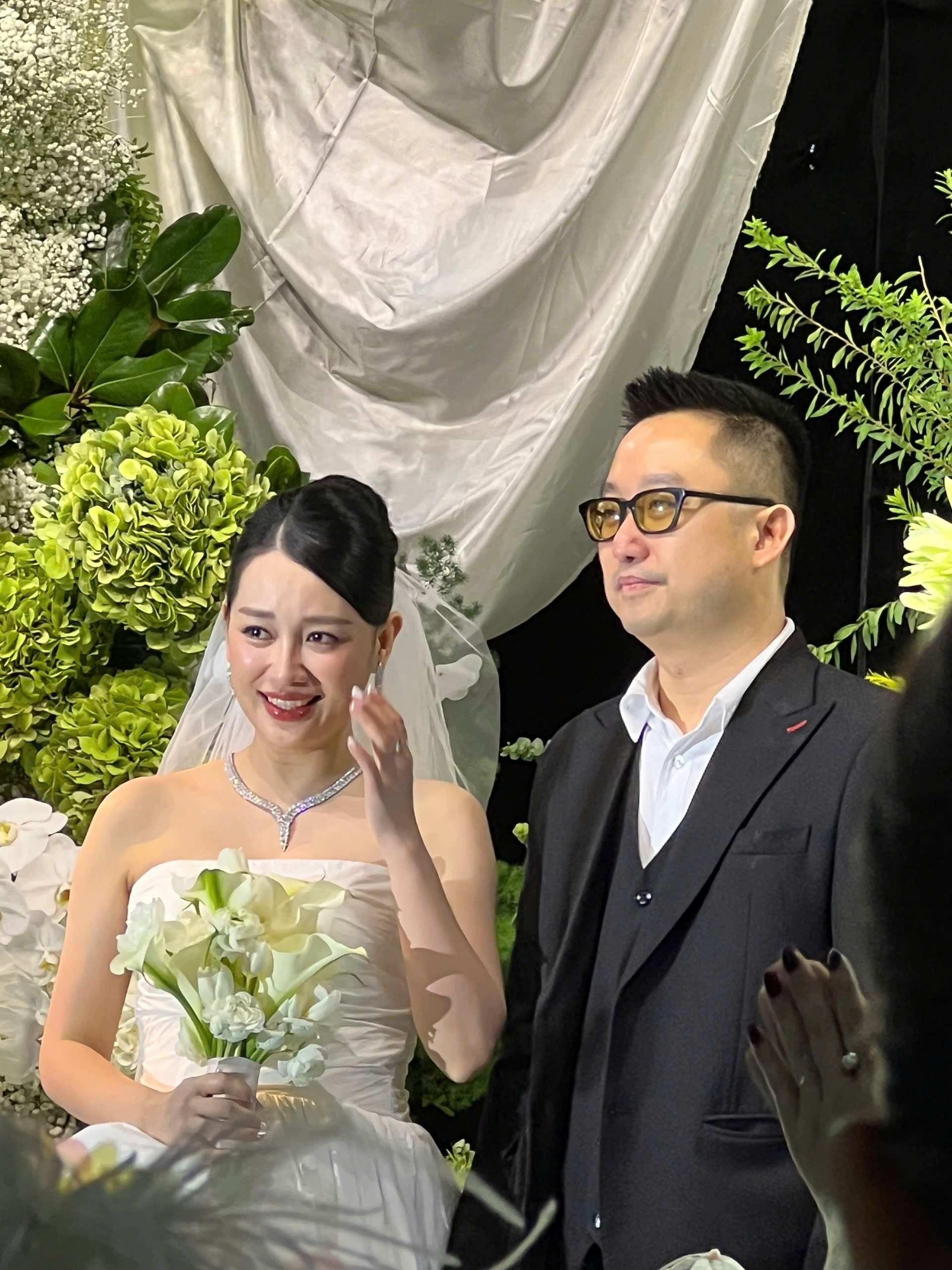 Quynh Chi cuoi anh 2