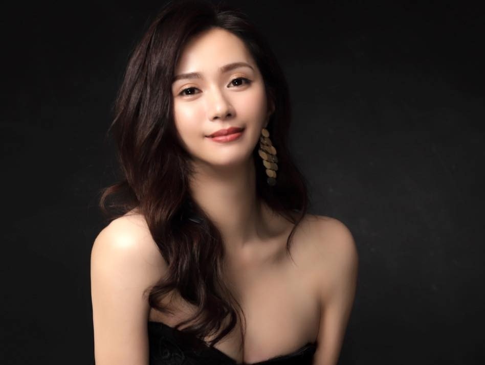 Dien vien Hua Quan Quan bi nhan tinh kien doi lai xe sang? hinh anh