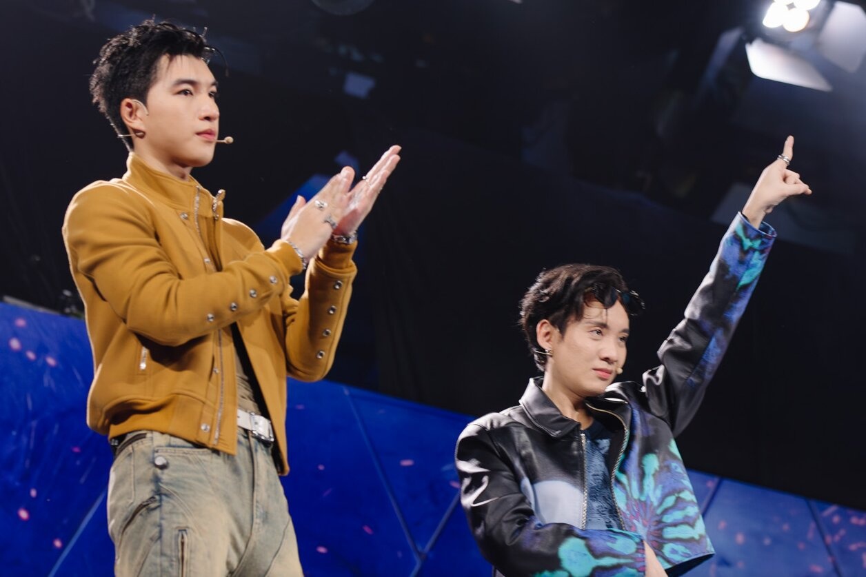 Rap Viet 'chung ket som' hinh anh