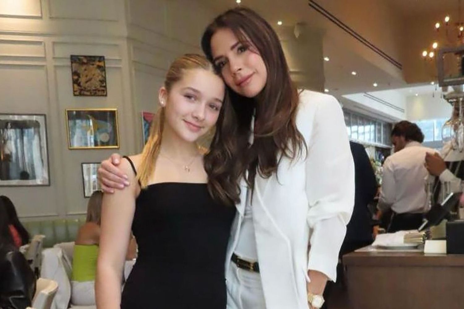 Victoria Beckham lo lang ve cac con hinh anh