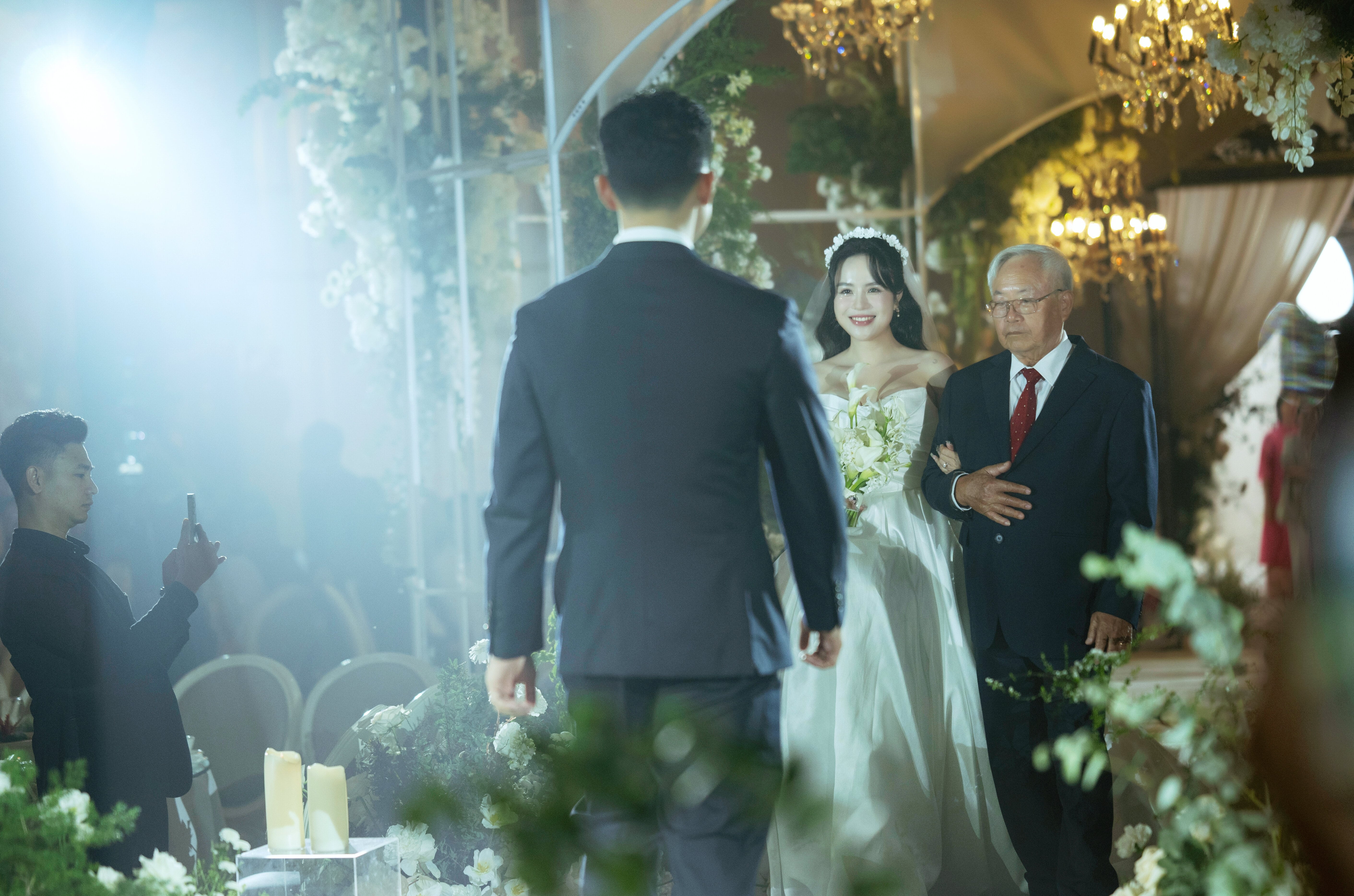 Thai Trinh cuoi anh 4